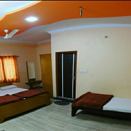 Ganga Palace Hotel Ujjain Eksteriør billede