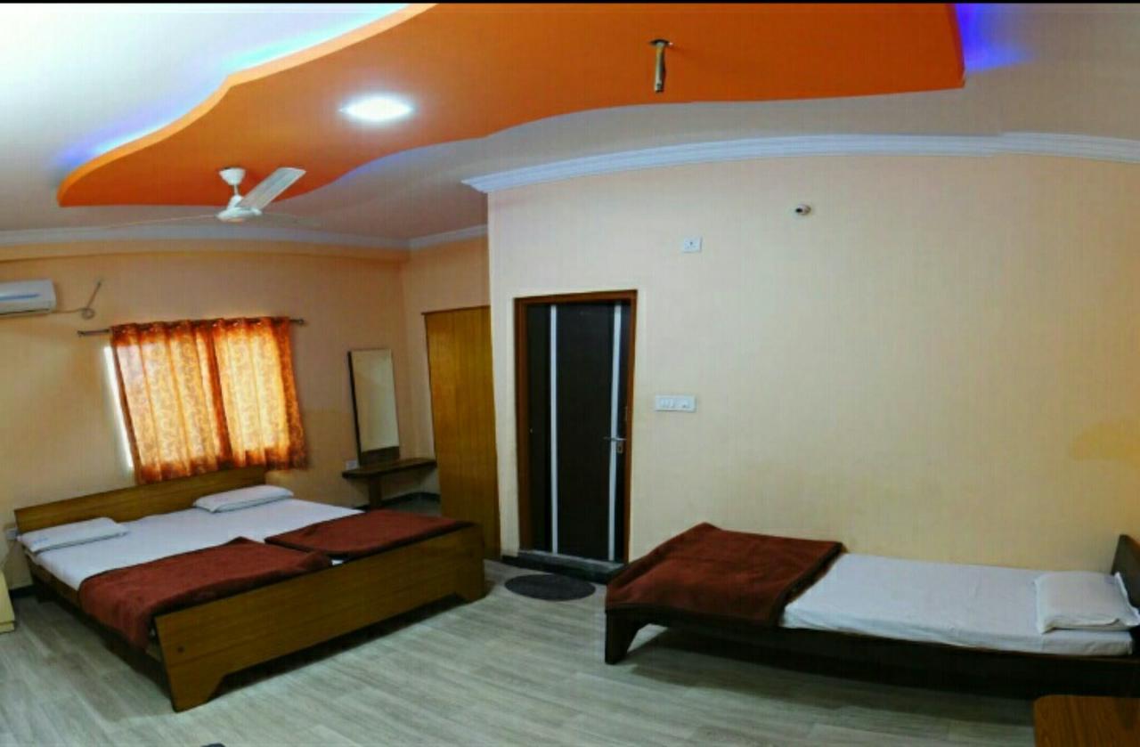 Ganga Palace Hotel Ujjain Eksteriør billede