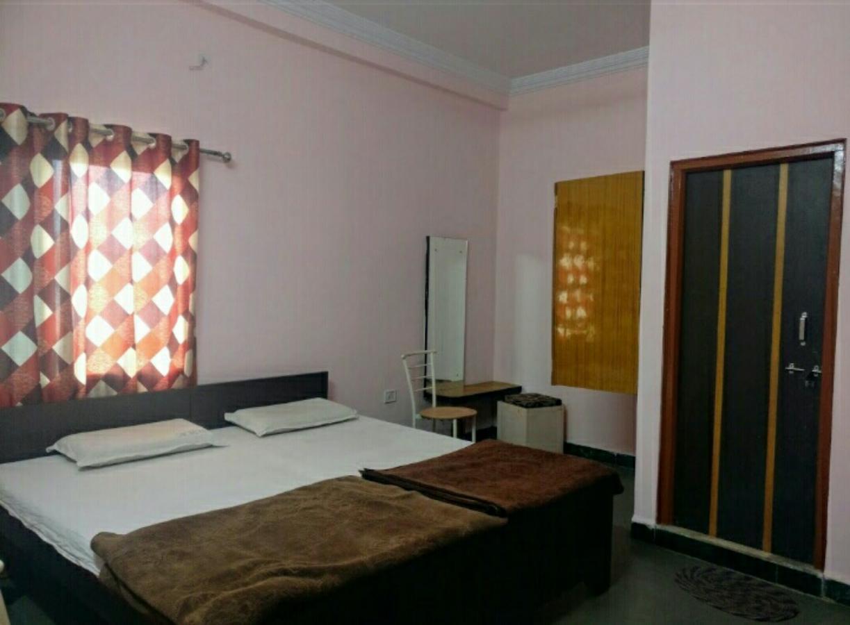Ganga Palace Hotel Ujjain Eksteriør billede